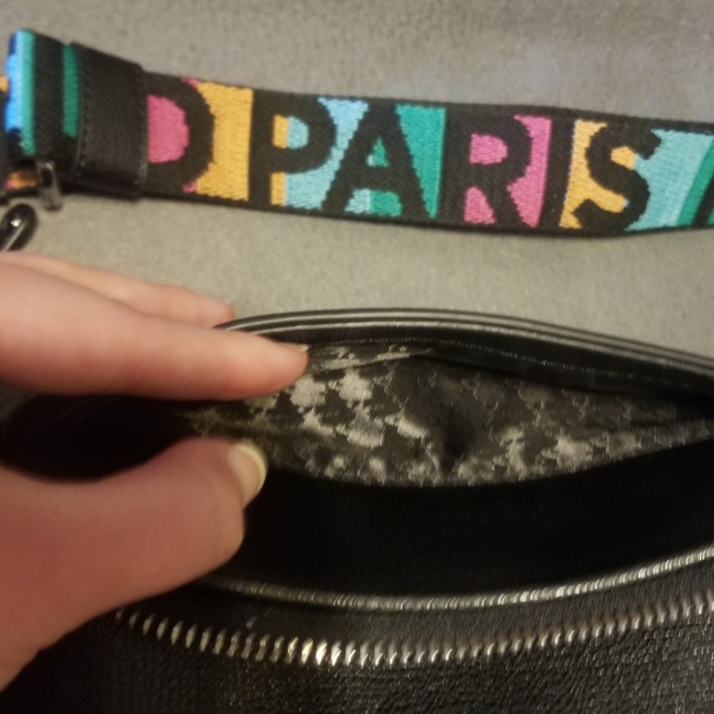 😍 EUC Karl Lagerfeld Paris colorful bag and strap- w mini bag! - Picture 9 of 13